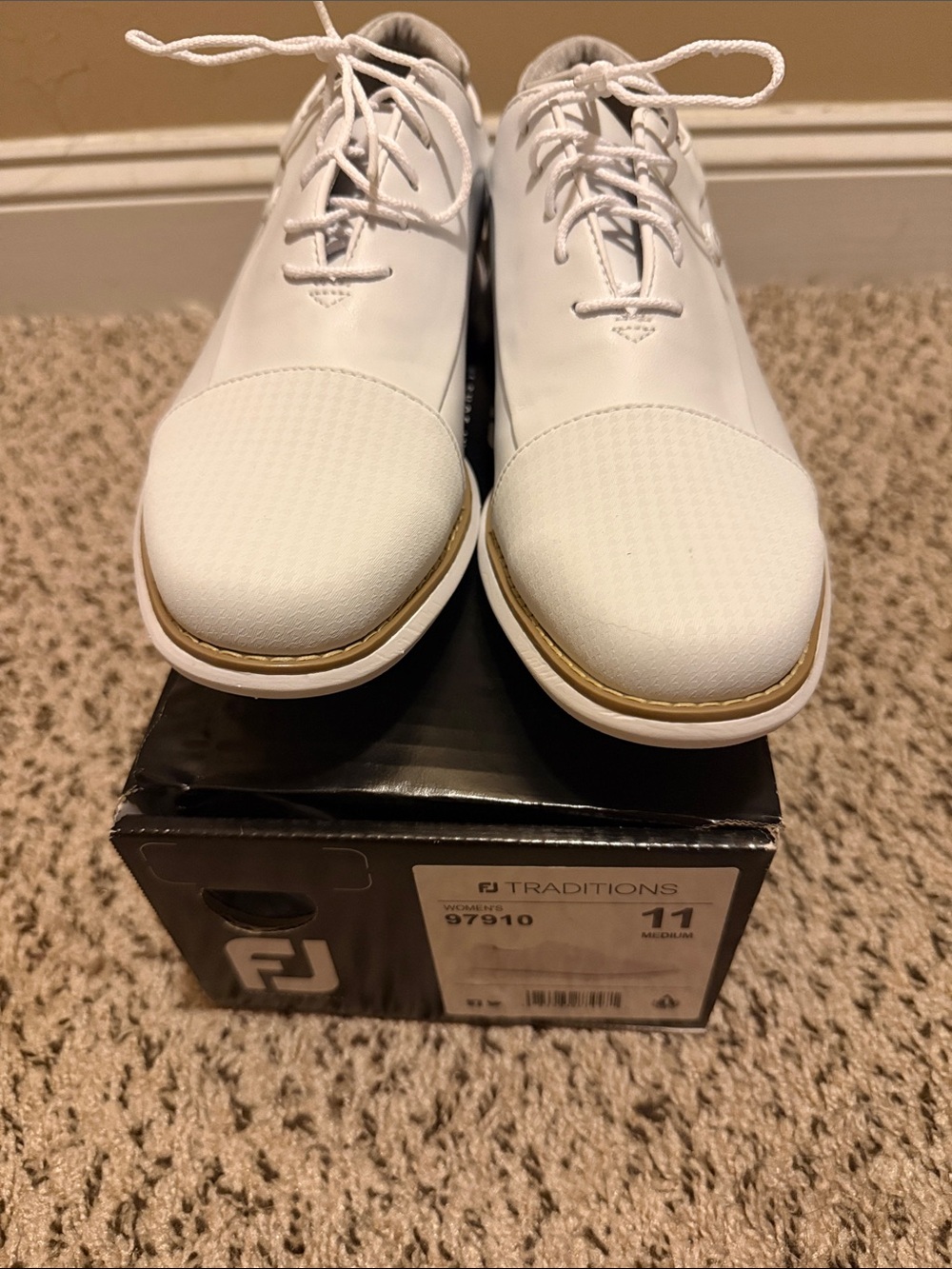 NWT FootJoy Traditions Women’s White Golf Shoes